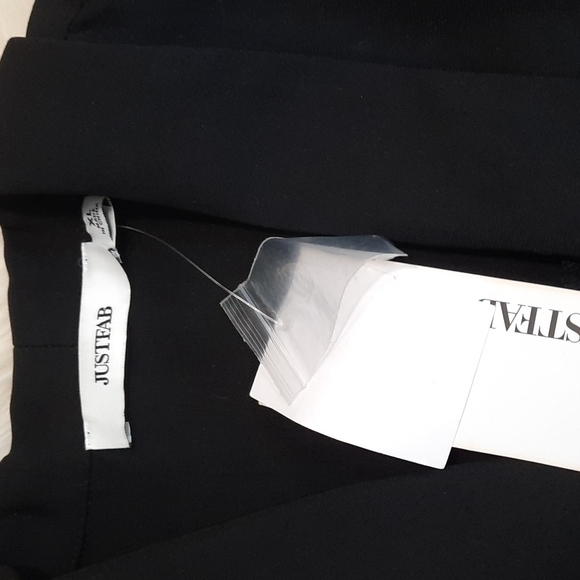 JustFab Pleated Back Button Front Black Blazer - Picture 4 of 6